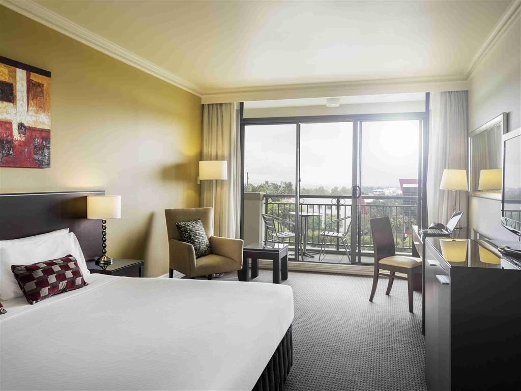 Hotel Visy Dior Baulkham Hills Esterno foto
