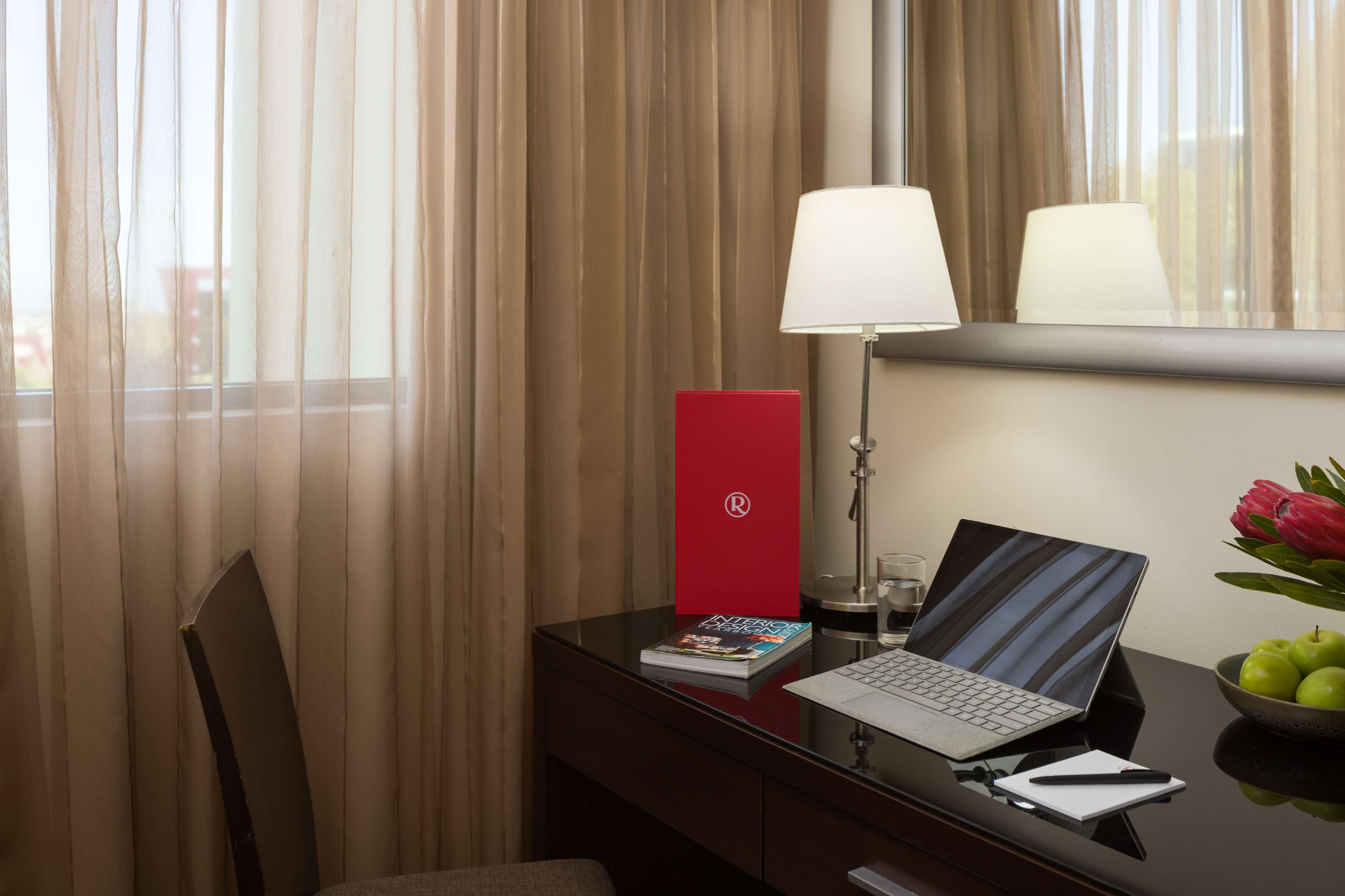 Hotel Visy Dior Baulkham Hills Esterno foto