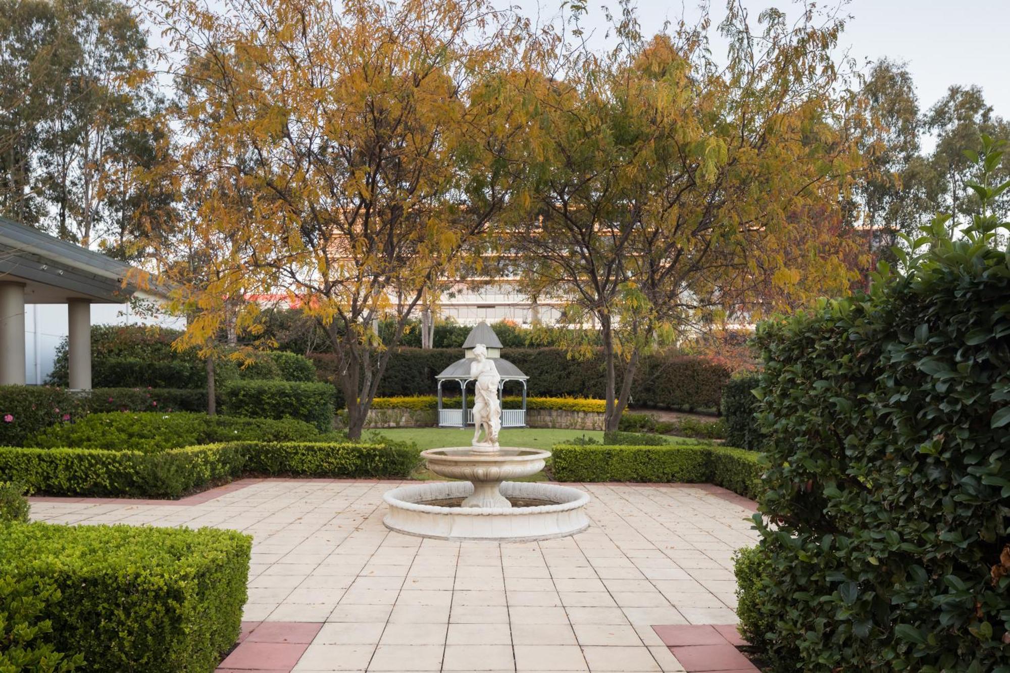 Hotel Visy Dior Baulkham Hills Esterno foto
